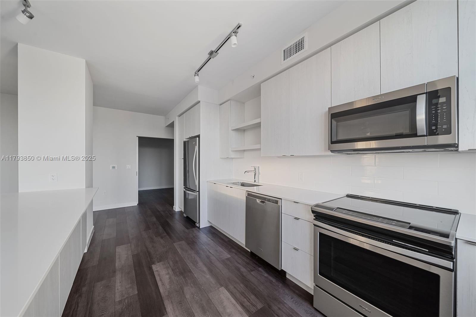 Property photo # 7