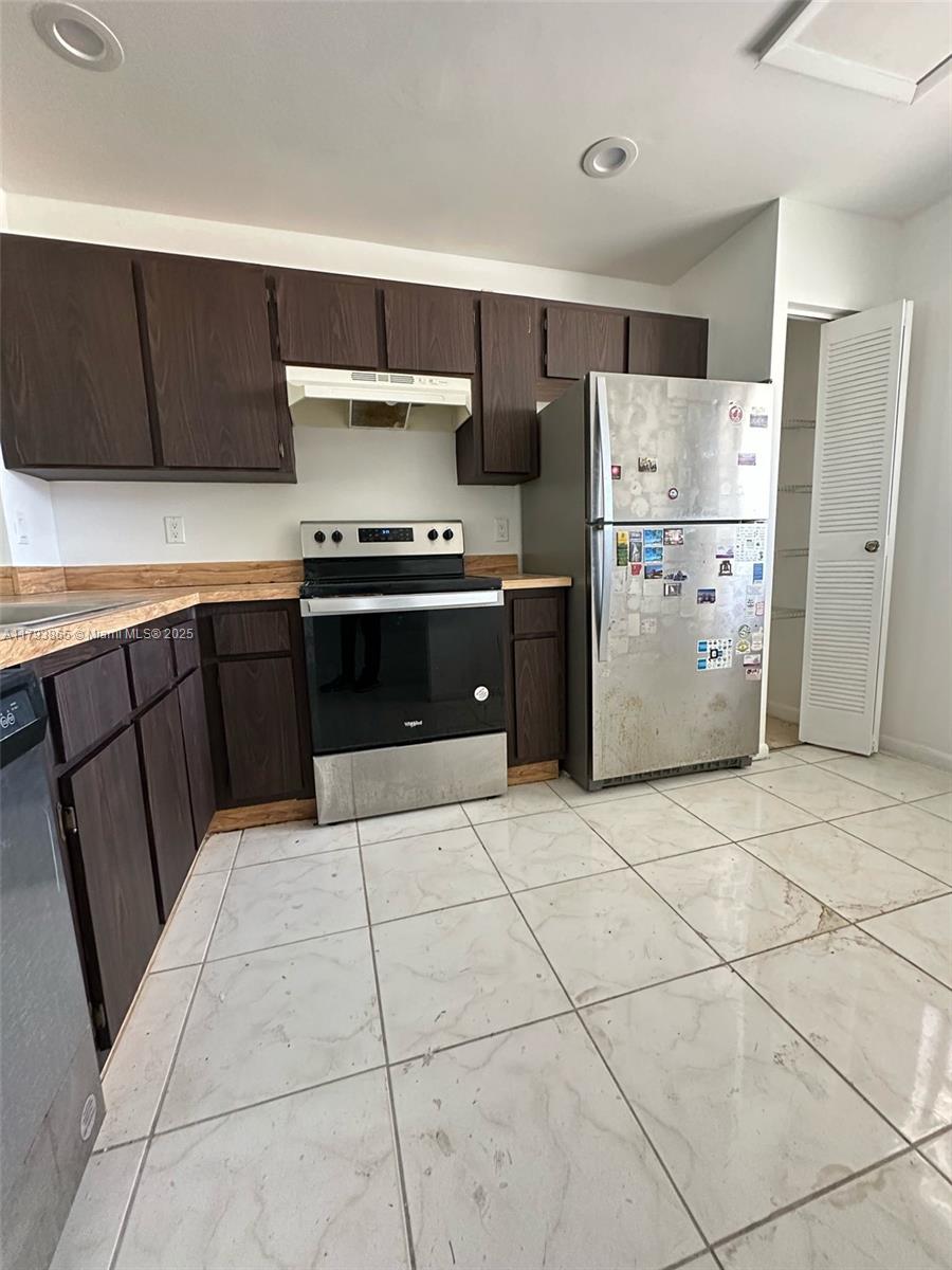 Property photo # 0