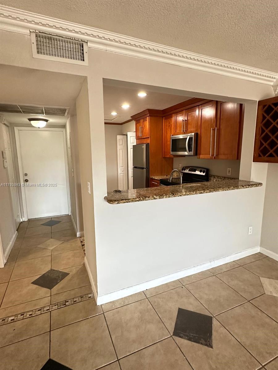 Property photo # 6