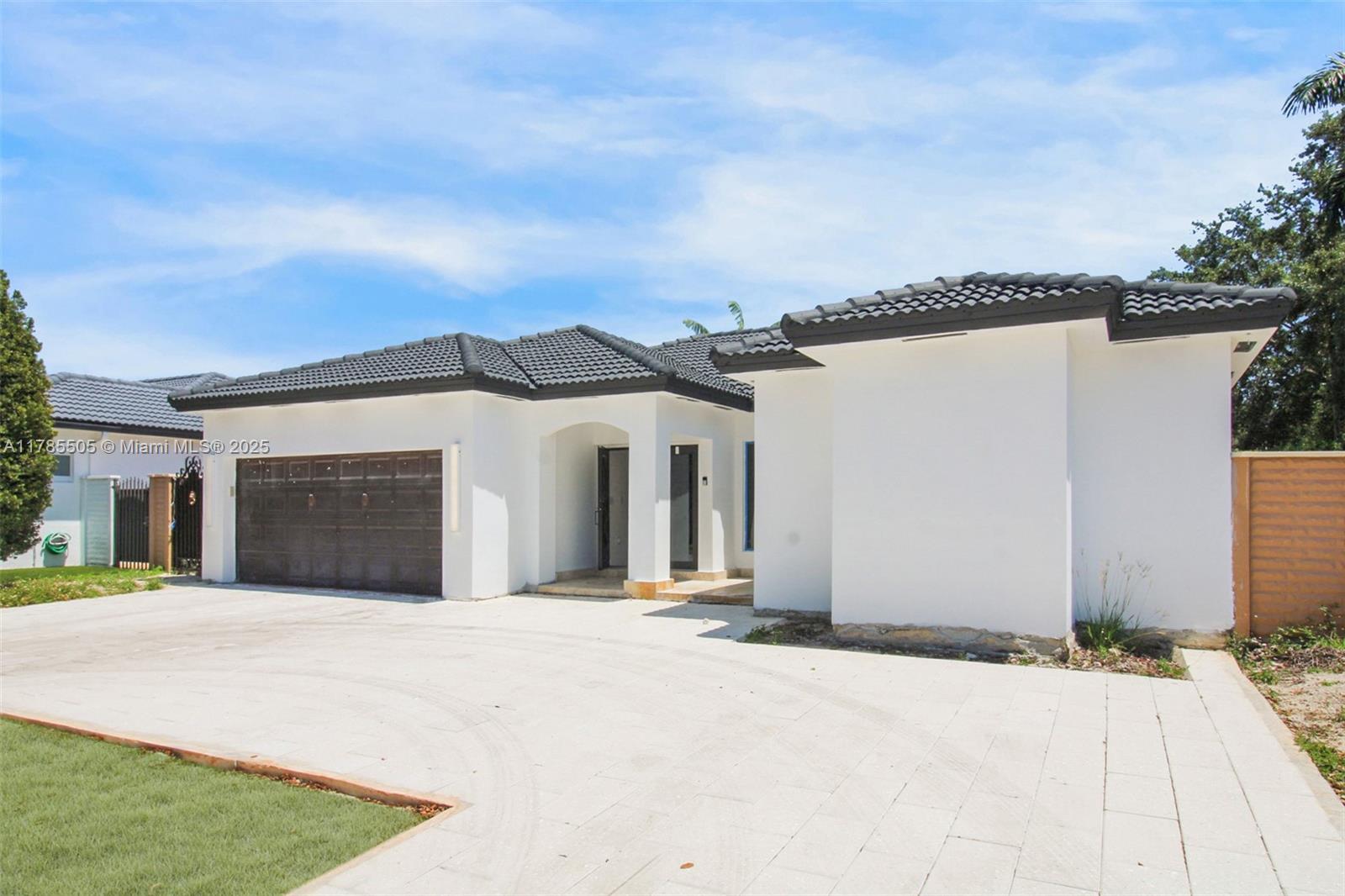 16239 NW 91st Ct, Miami Lakes, Florida image 2