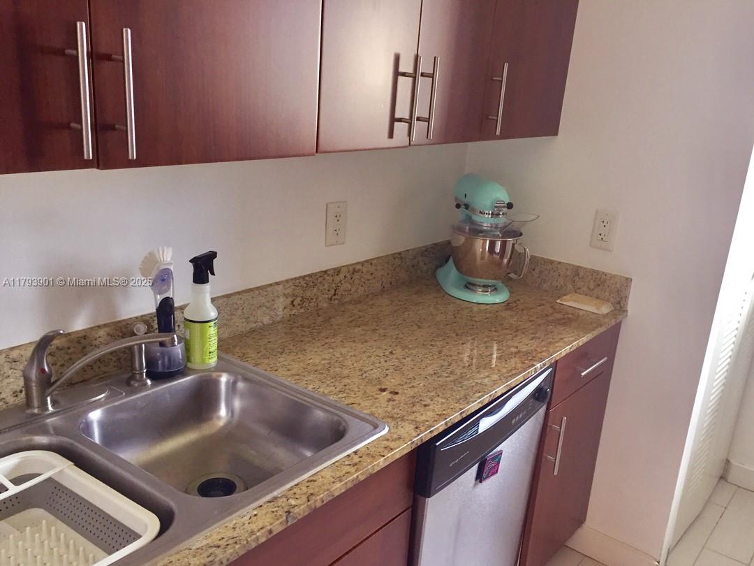 Property photo # 4
