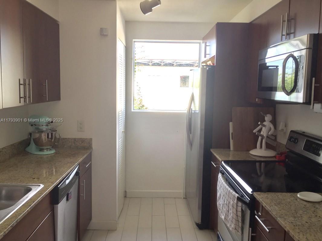 Property photo # 6