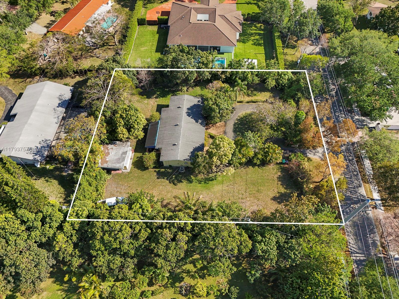 13101 SW 82nd Ave, Pinecrest, Florida image 44