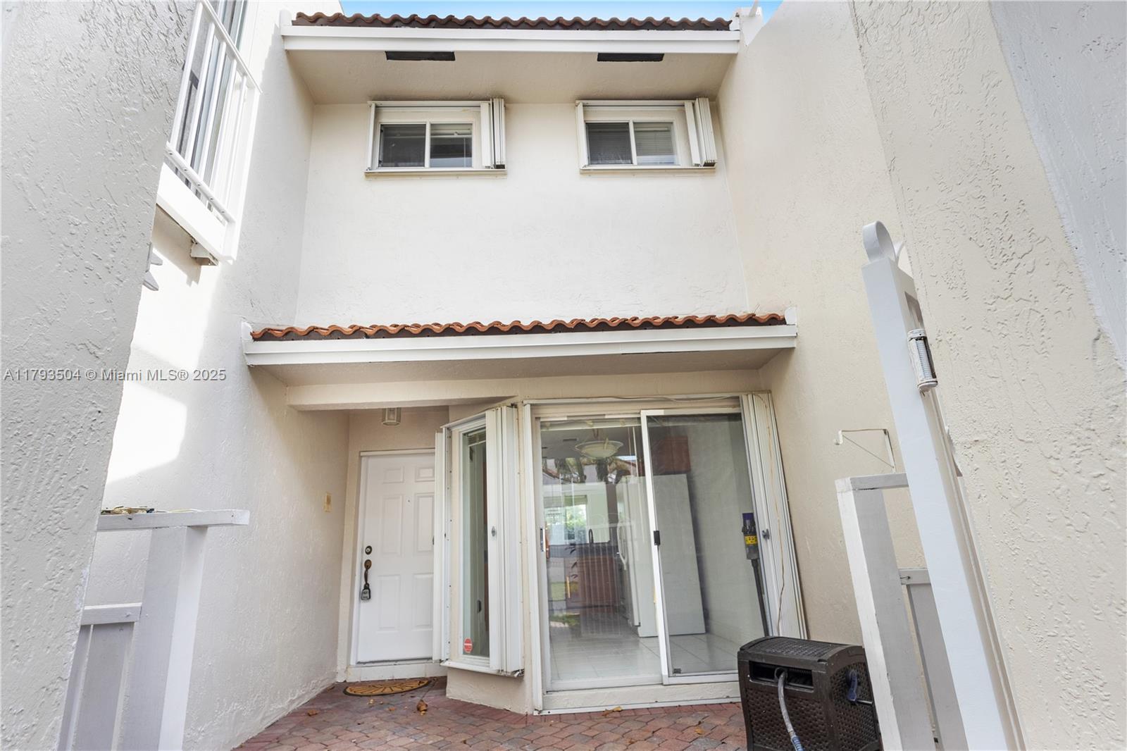 Property photo # 6