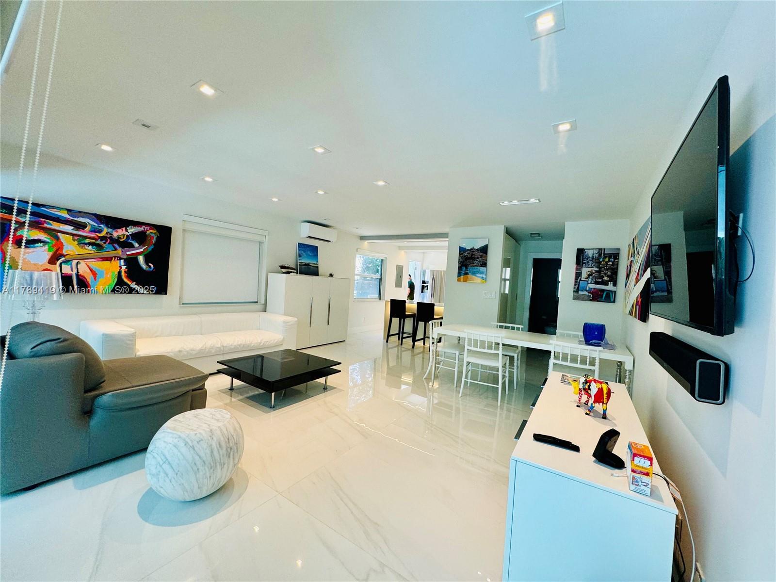 195 SW Sunrise Dr #4, Key Biscayne, Florida image 2