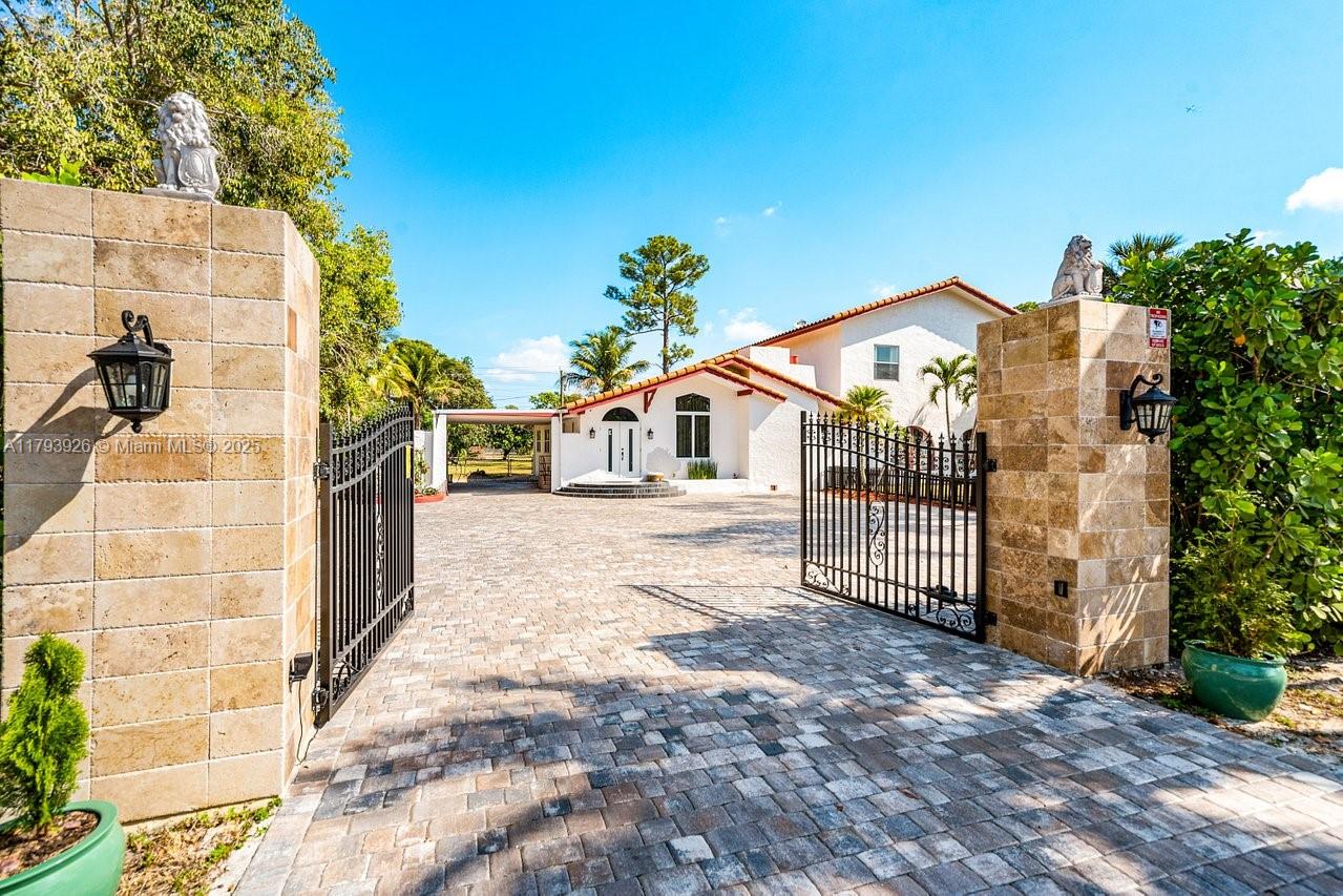 Property photo # 0