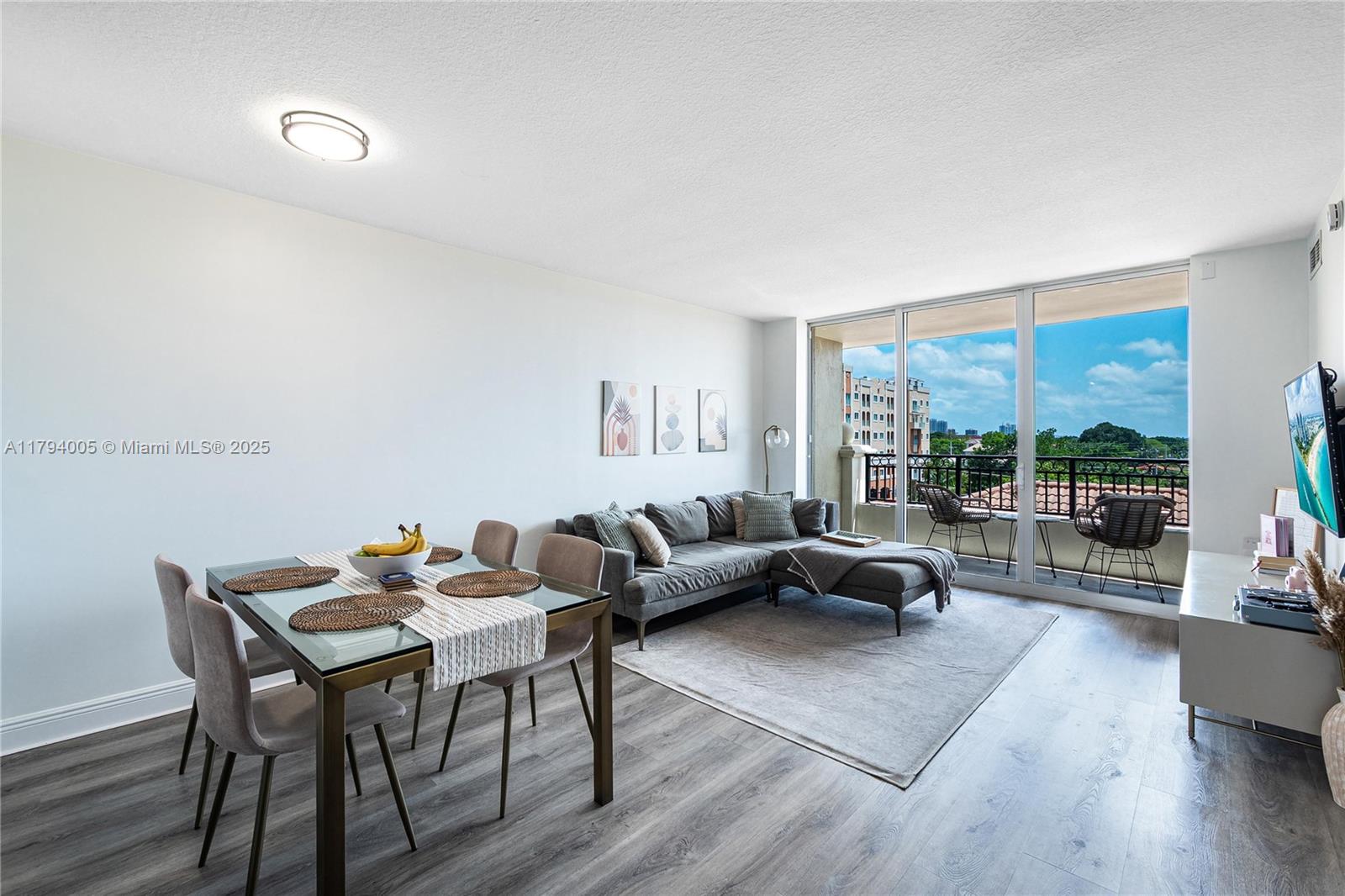 3232 Coral Way #507, Miami, Florida image 3