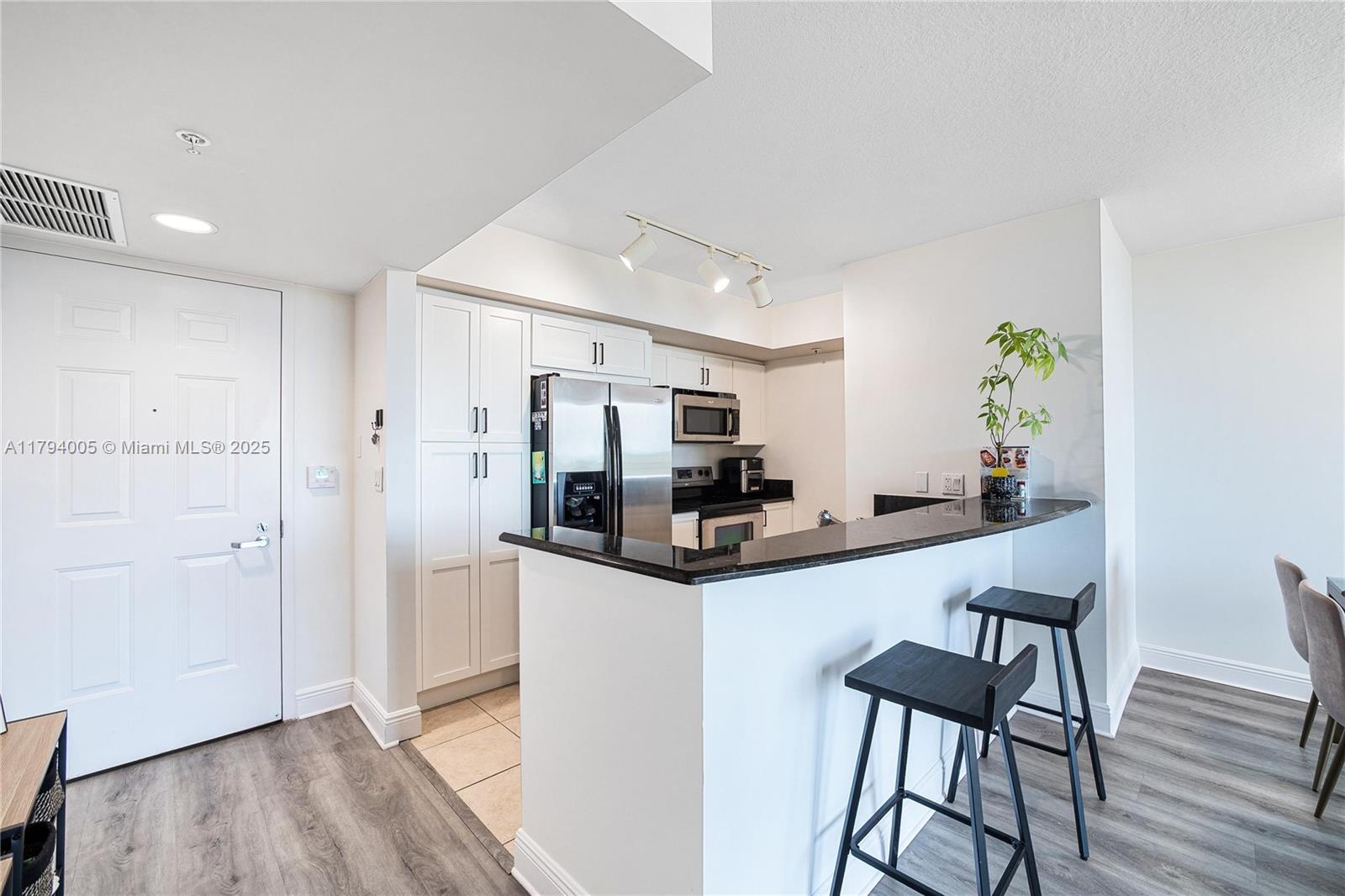 3232 Coral Way #507, Miami, Florida image 8