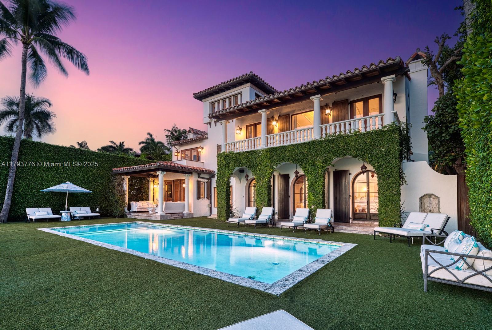 5396 Bay Rd Miami Beach, FL 33140