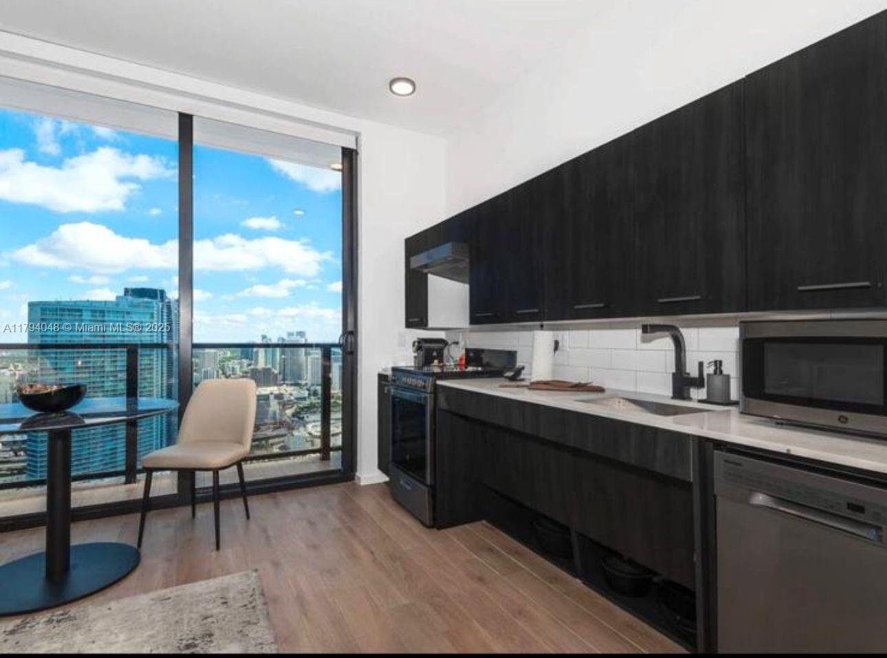 Property photo # 7