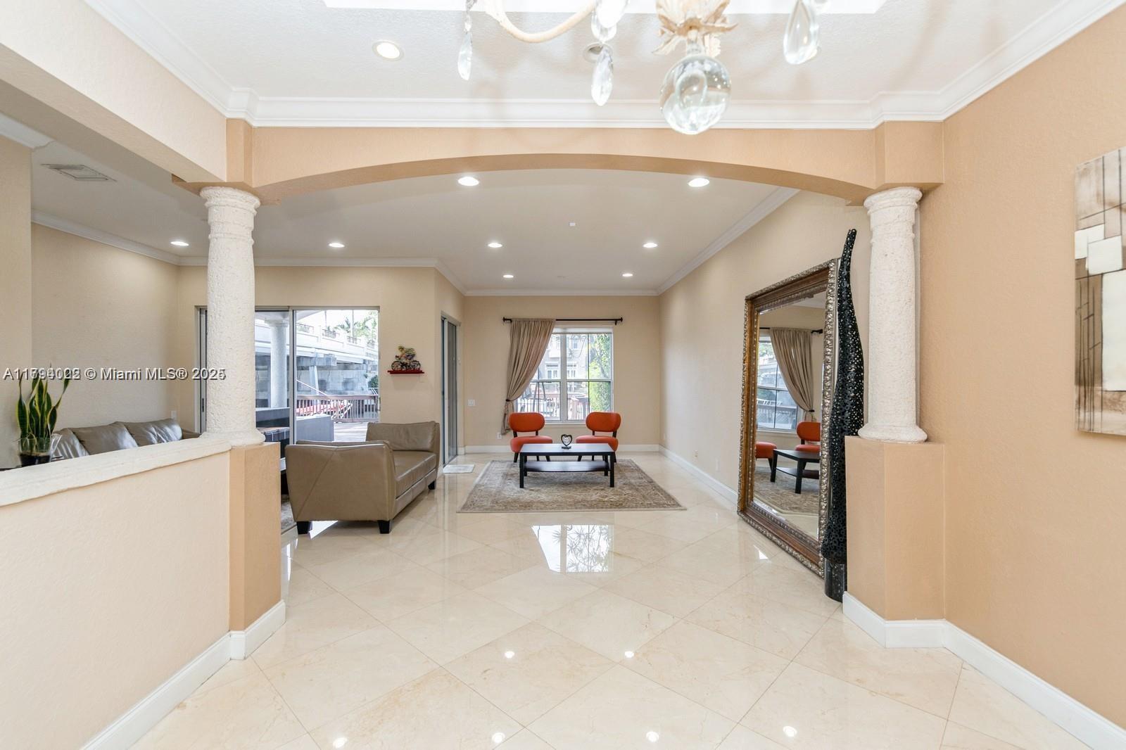 Listing Photo 11