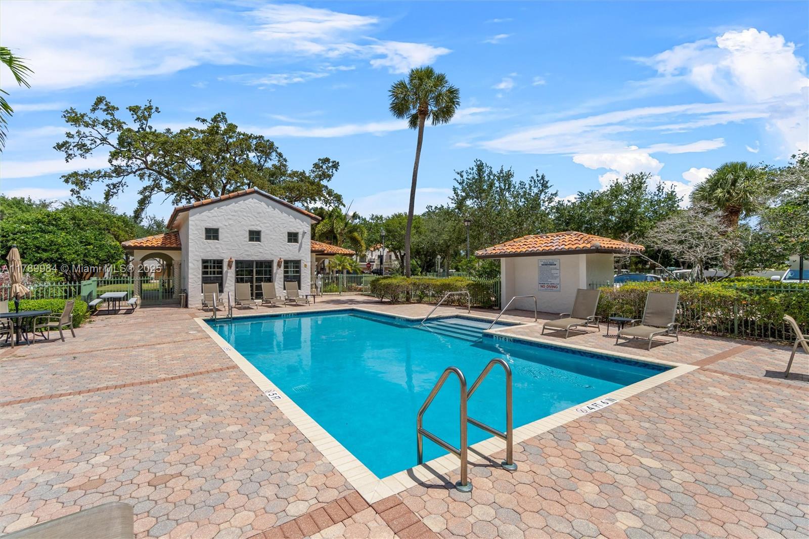 2924 Hidden Harbour Ct, Dania Beach, Florida image 27
