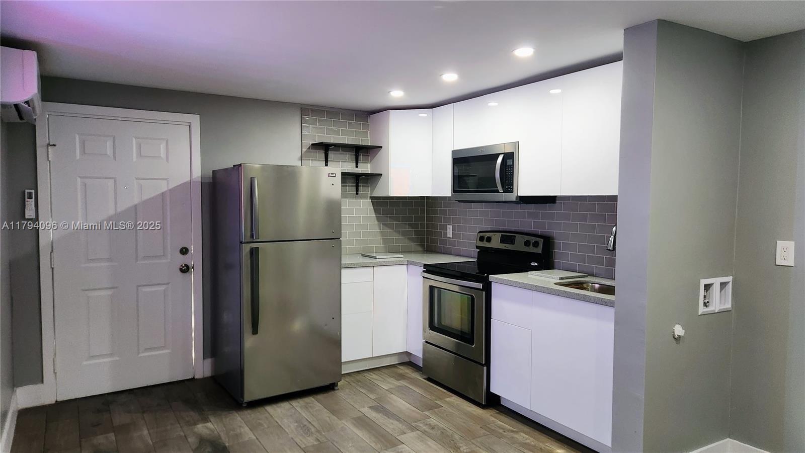 Property photo # 0