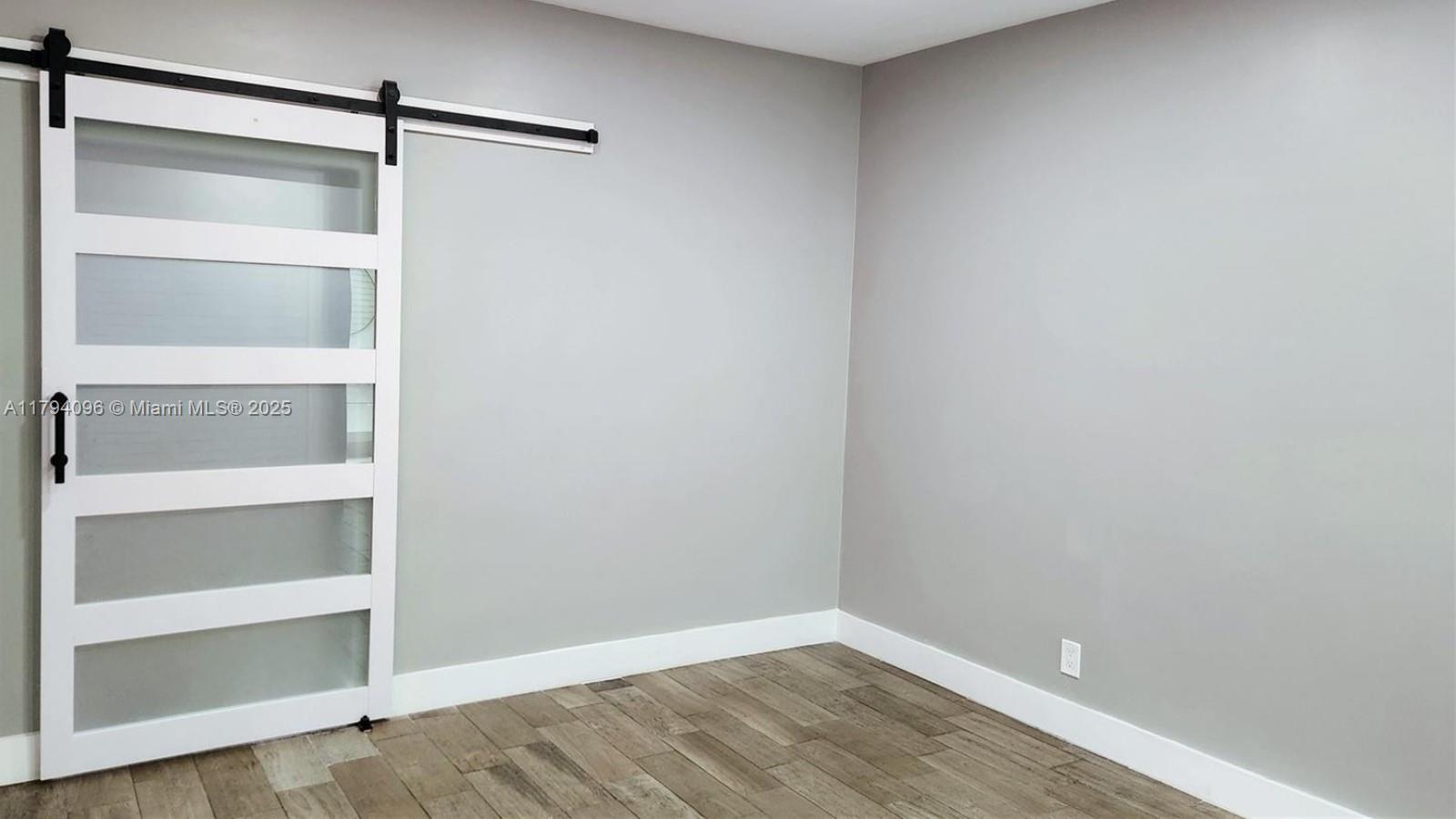 Property photo # 9