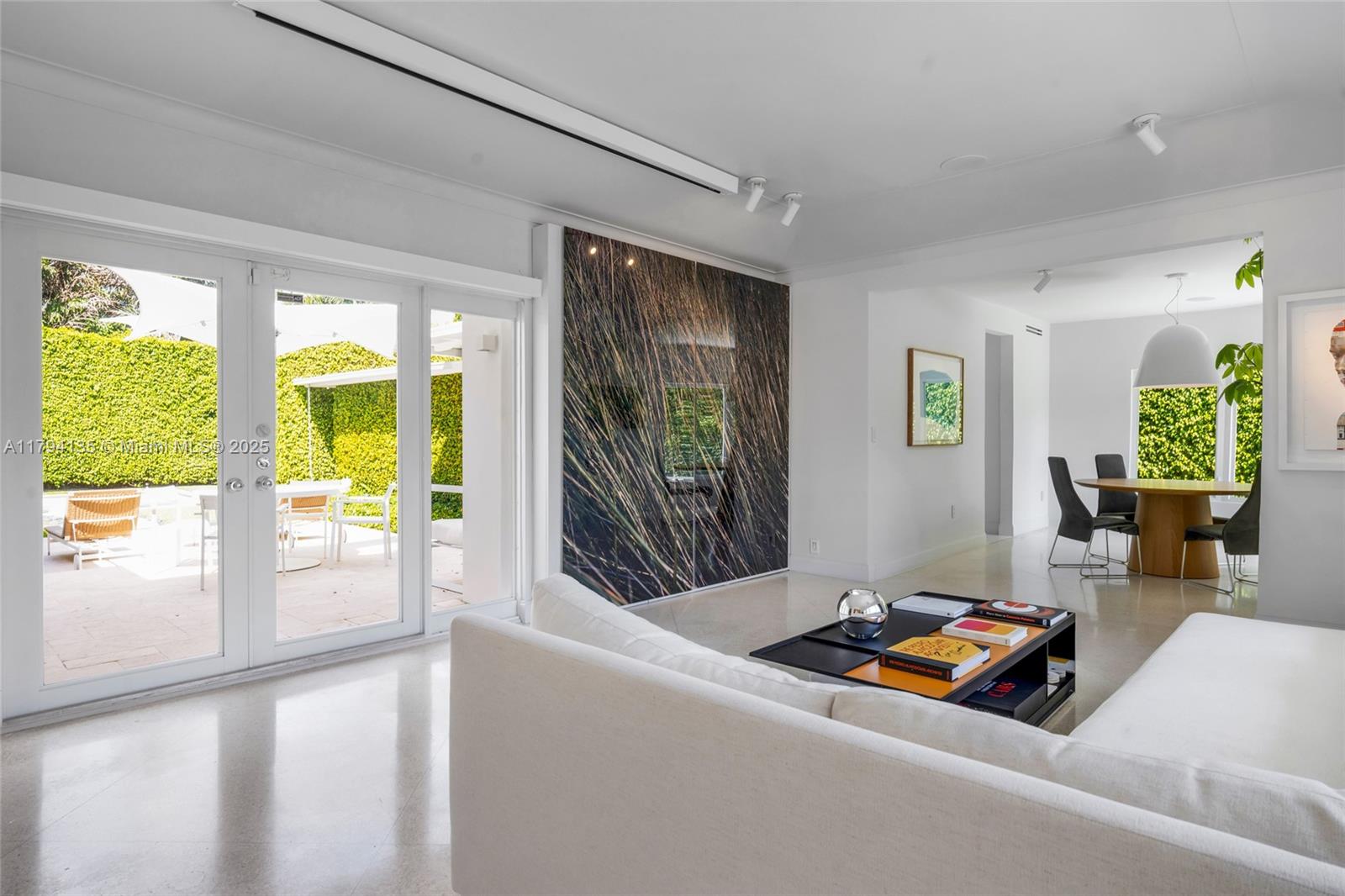 Listing Photo 19