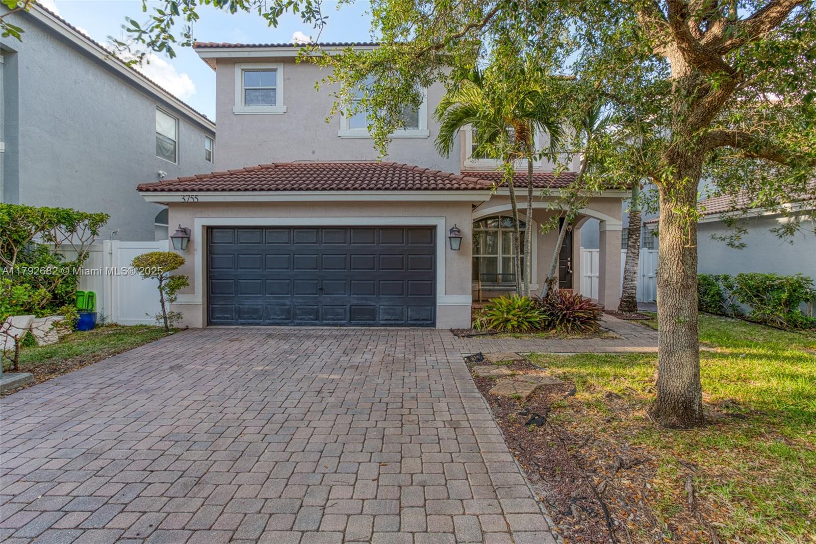 Property photo # 0