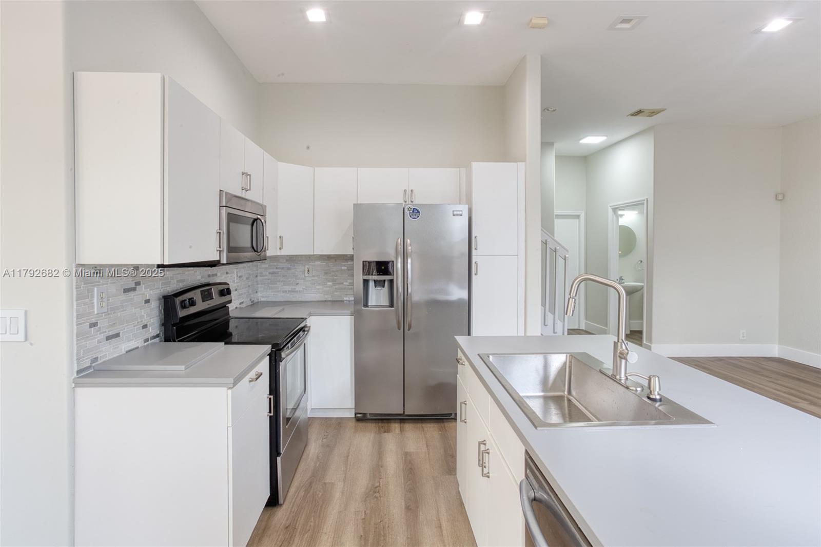 Property photo # 4
