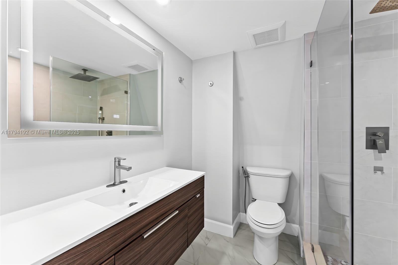 2557 Lakeview Ct #2557, Cooper City, Florida image 21