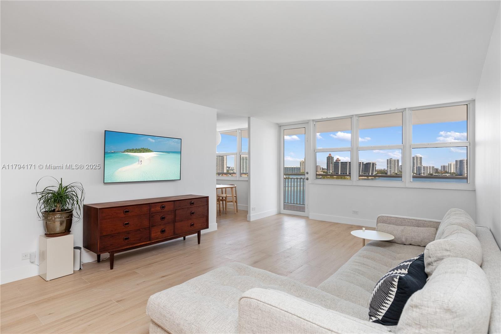 Property photo # 4