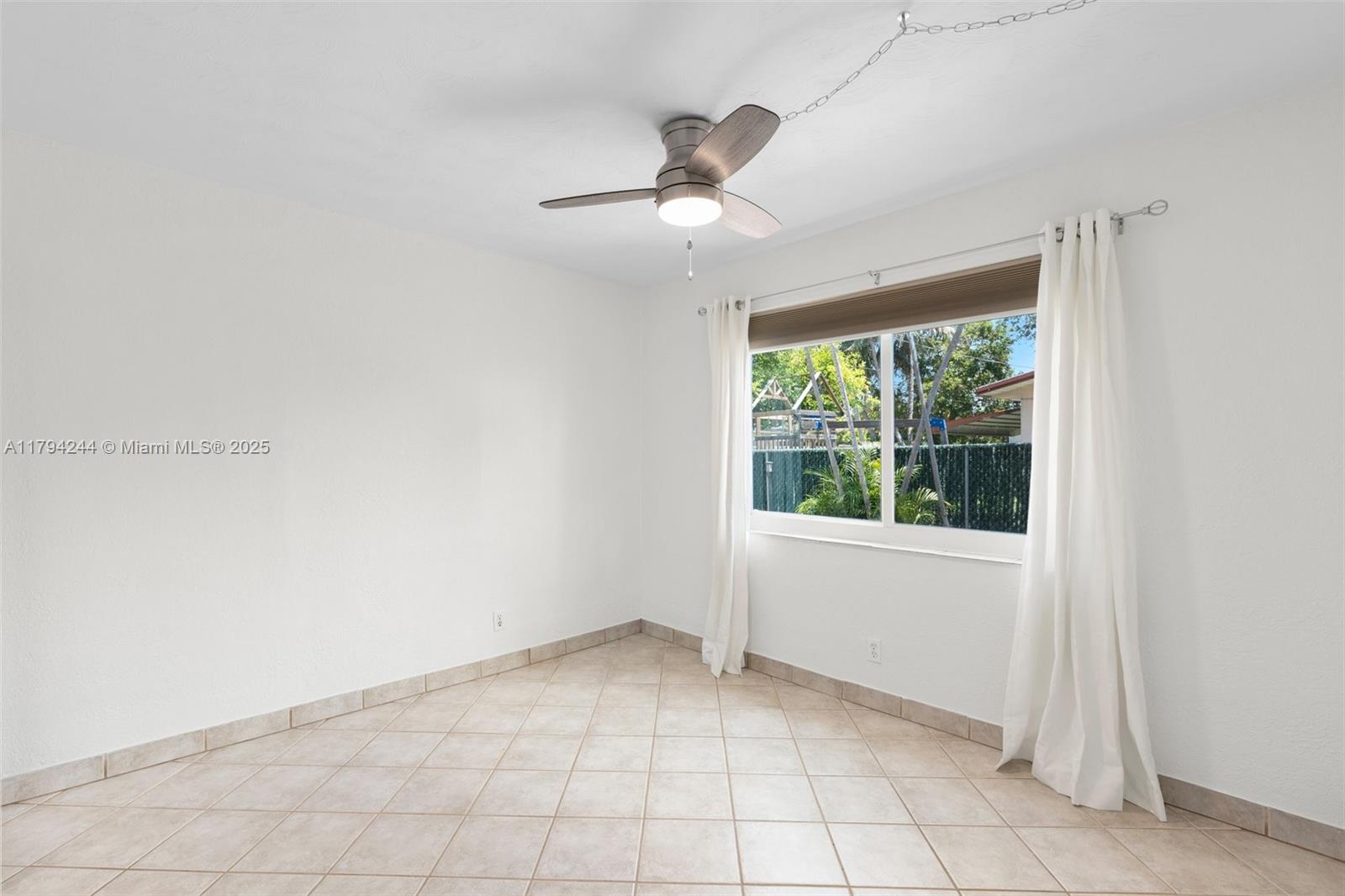 1531 NE 32nd St, Pompano Beach, Florida image 21