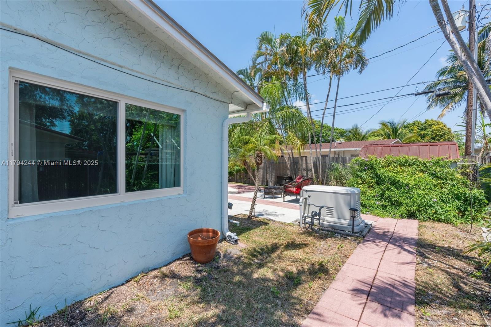 1531 NE 32nd St, Pompano Beach, Florida image 31