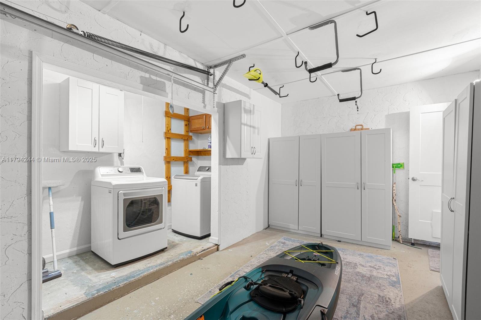 1531 NE 32nd St, Pompano Beach, Florida image 32