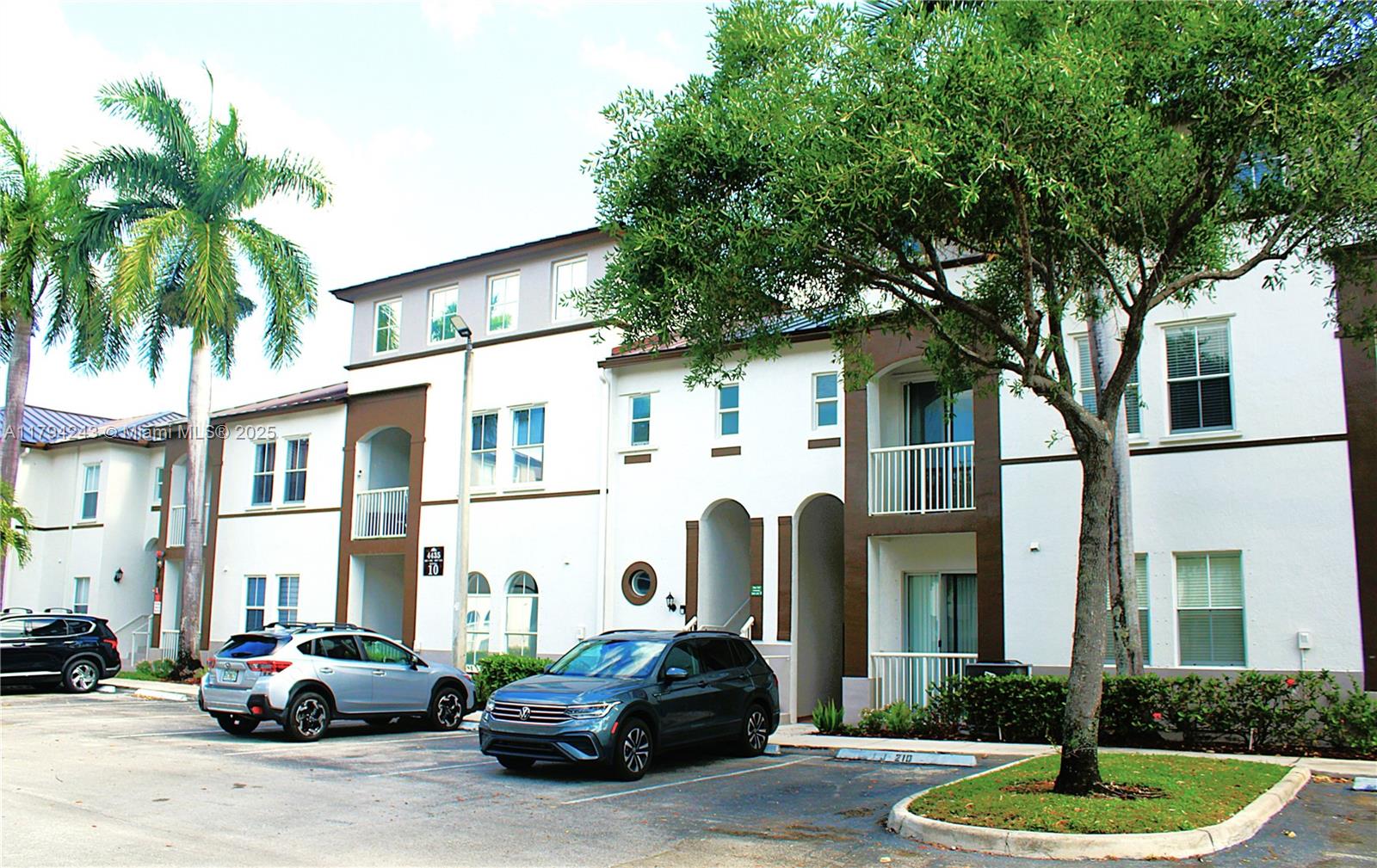 Property photo # 0