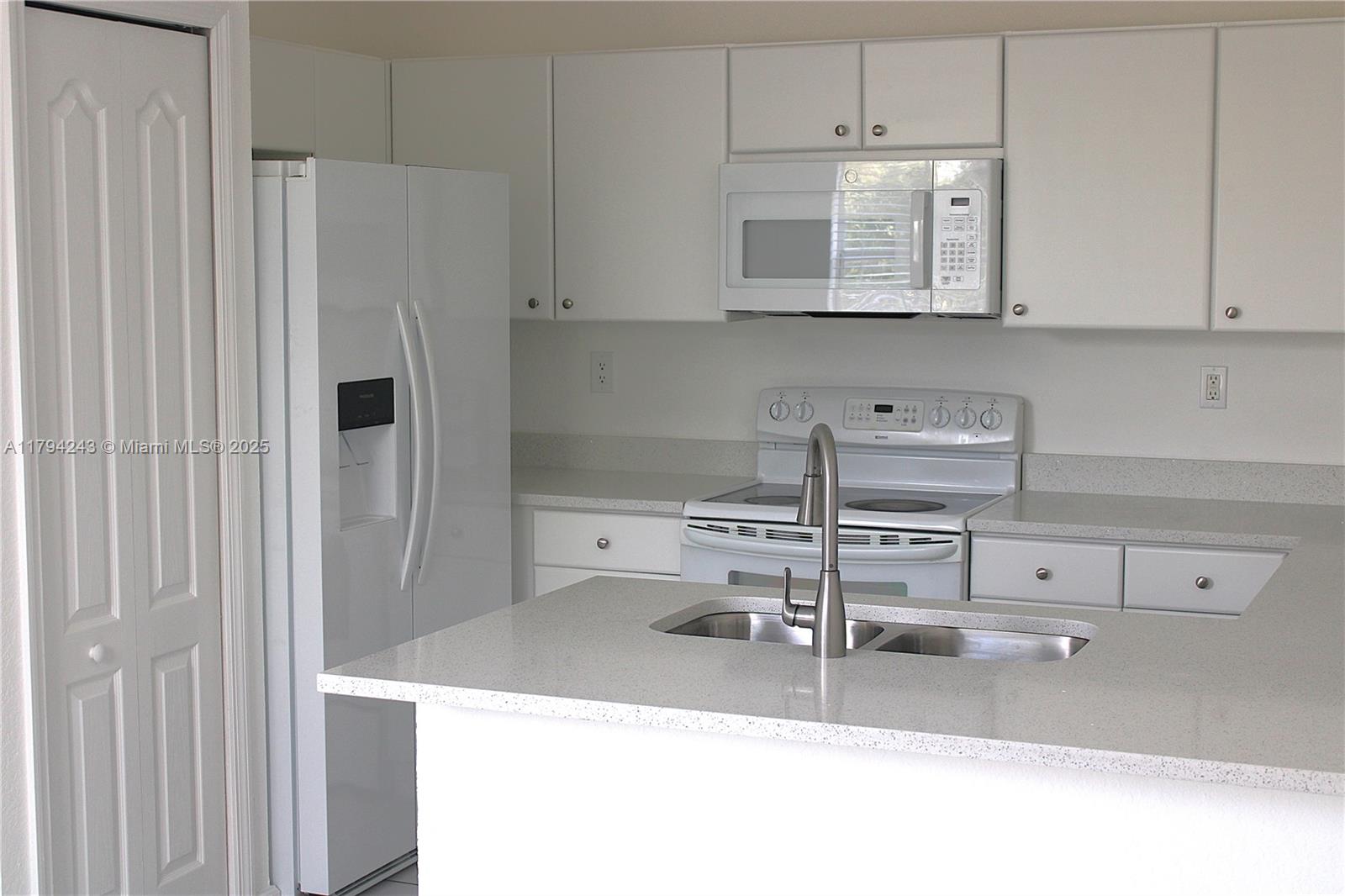 Property photo # 4