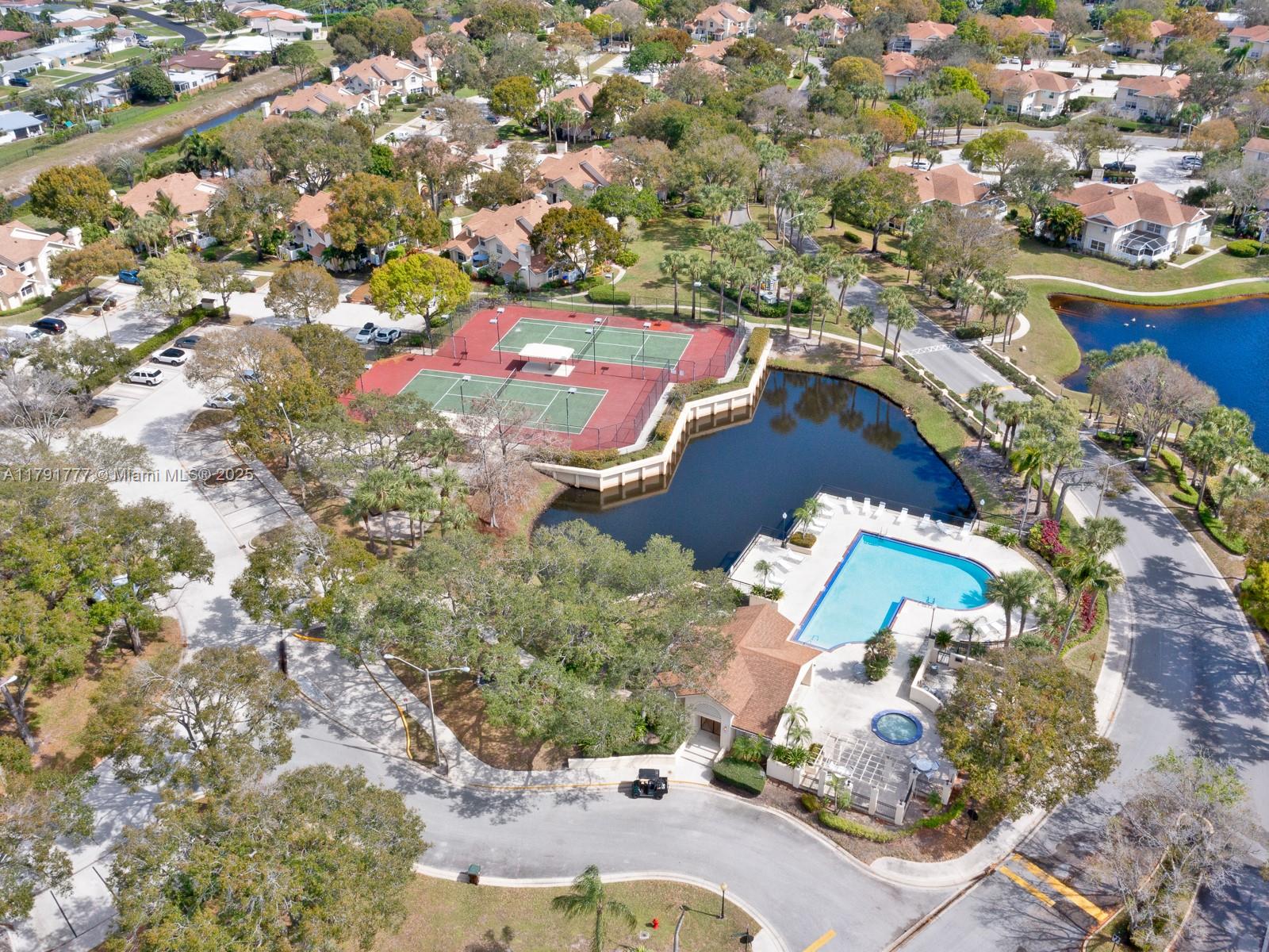8109 Oakton Ct #9D, Lake Clarke Shores, Florida image 33