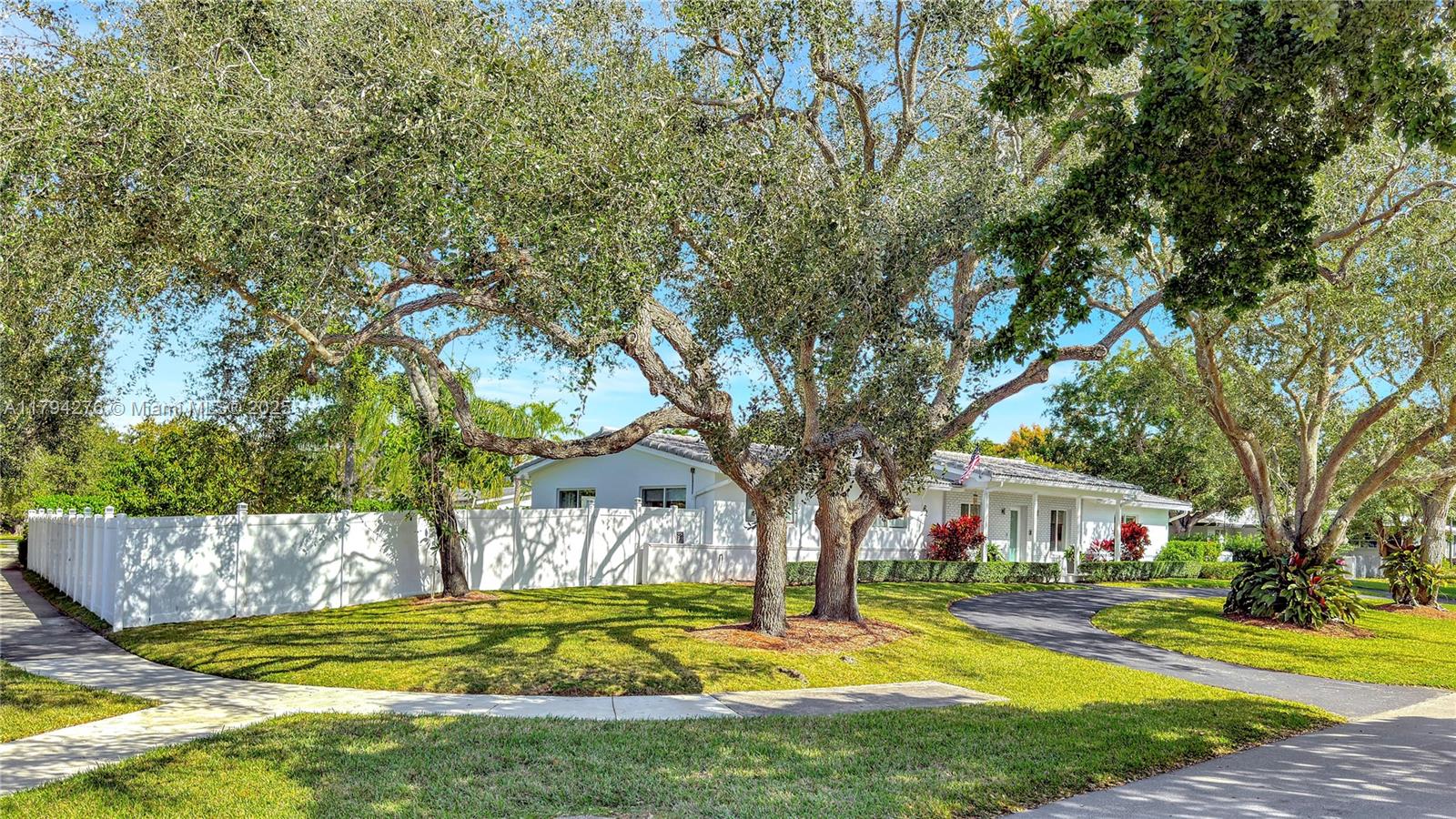 8195 SW 151st St, Palmetto Bay, Florida image 5