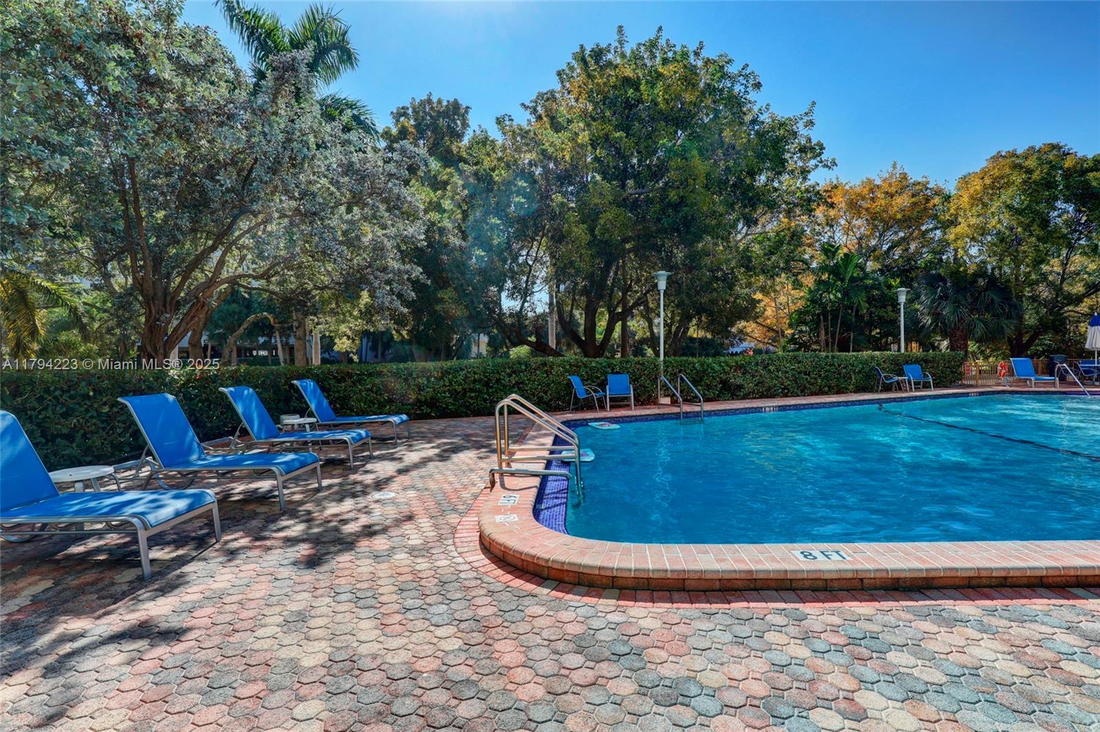 155 Ocean Lane Dr #207, Key Biscayne FL 33149