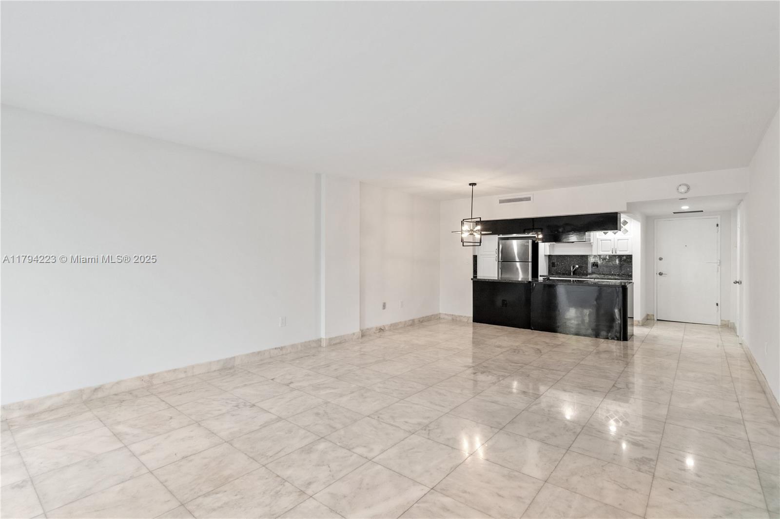 155 Ocean Lane Dr #207, Key Biscayne FL 33149