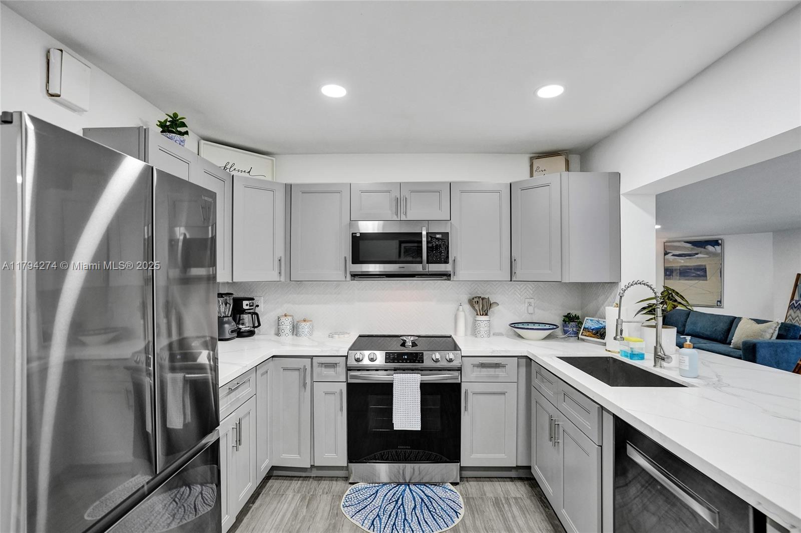 3295 NW 6th Ave, Oakland Park, Florida image 9