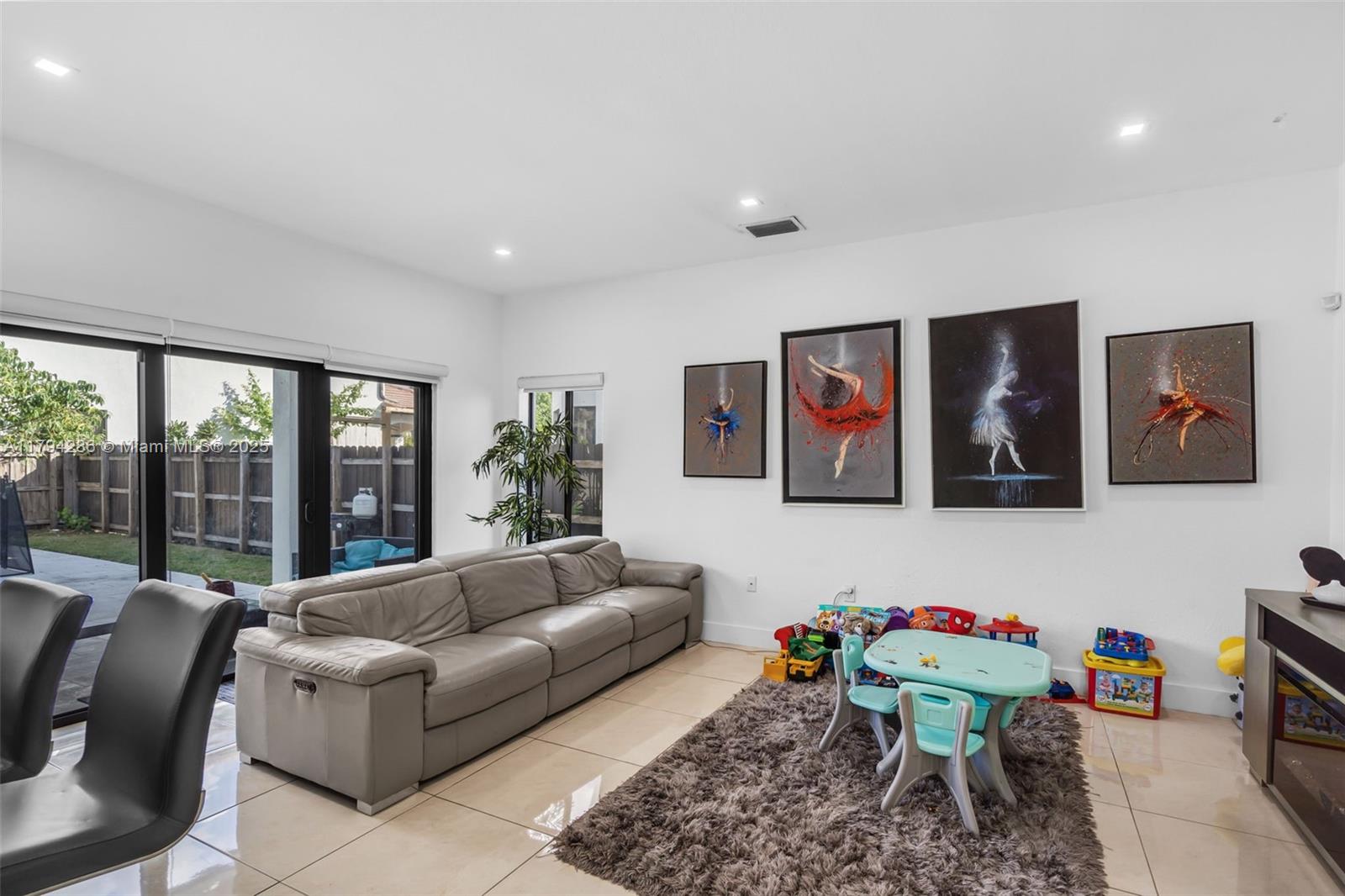 Listing Photo 19
