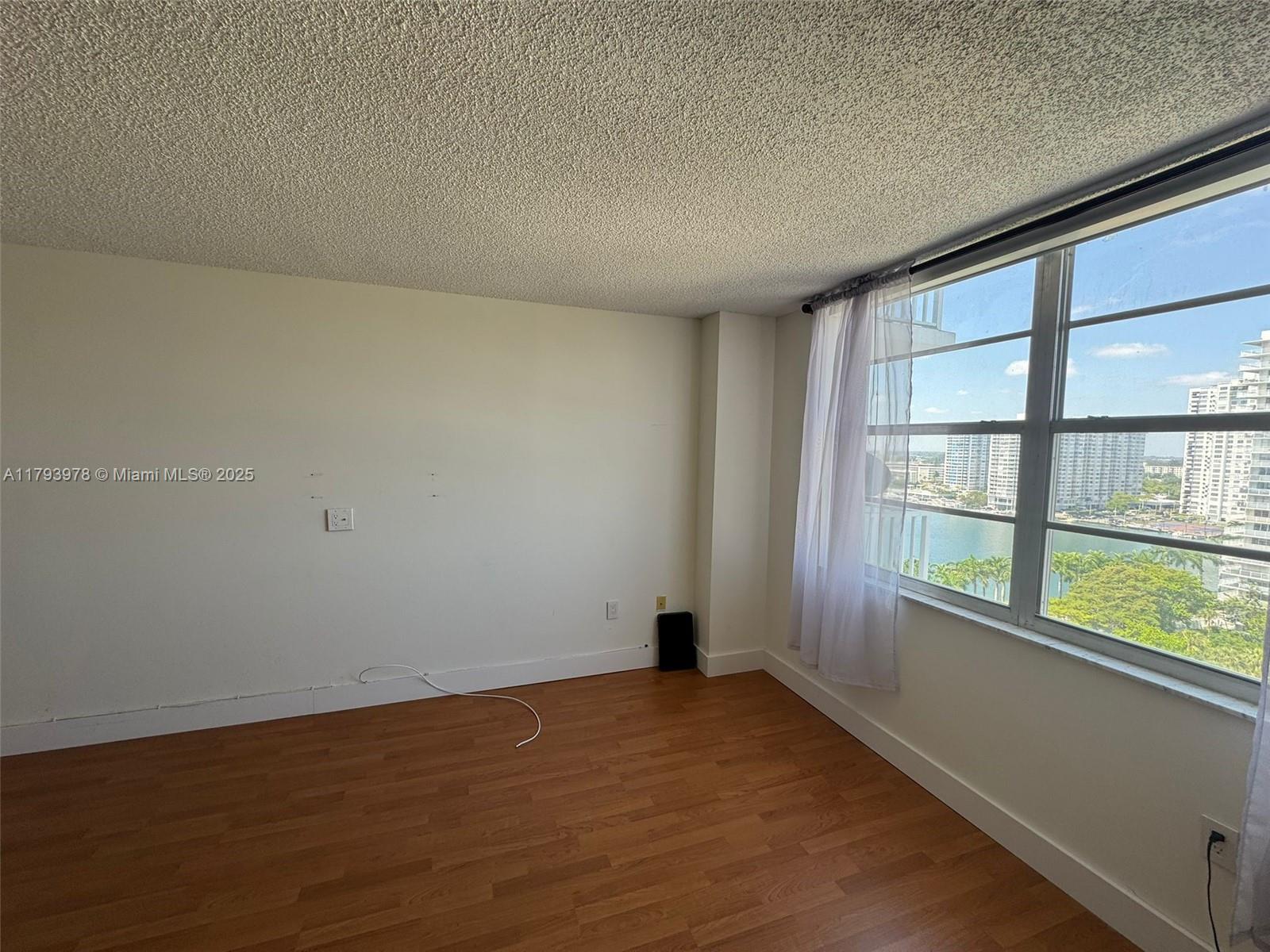2851 NE 183rd St #1408E, Aventura, Florida image 11