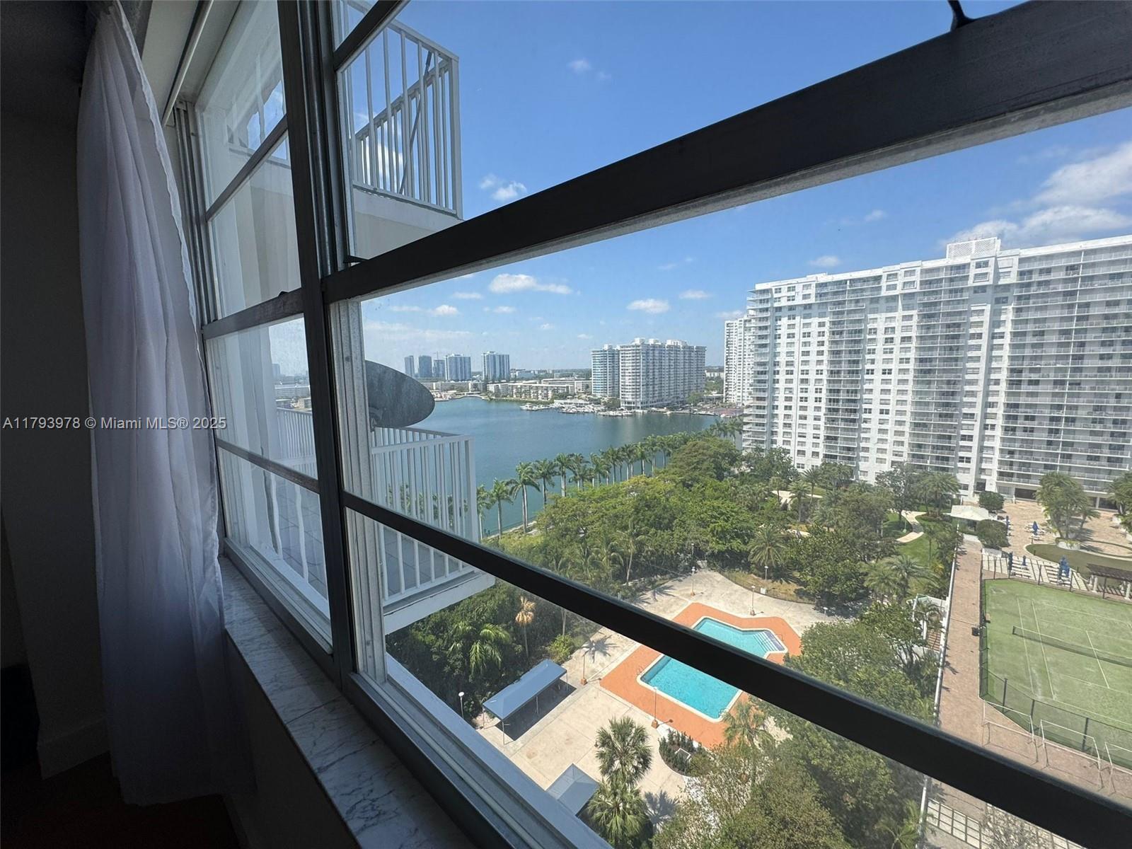 2851 NE 183rd St #1408E, Aventura, Florida image 23