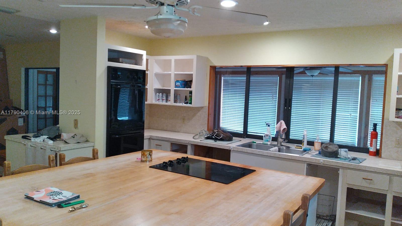 10737 SE Seaspray Ct, Hobe Sound, Florida image 7