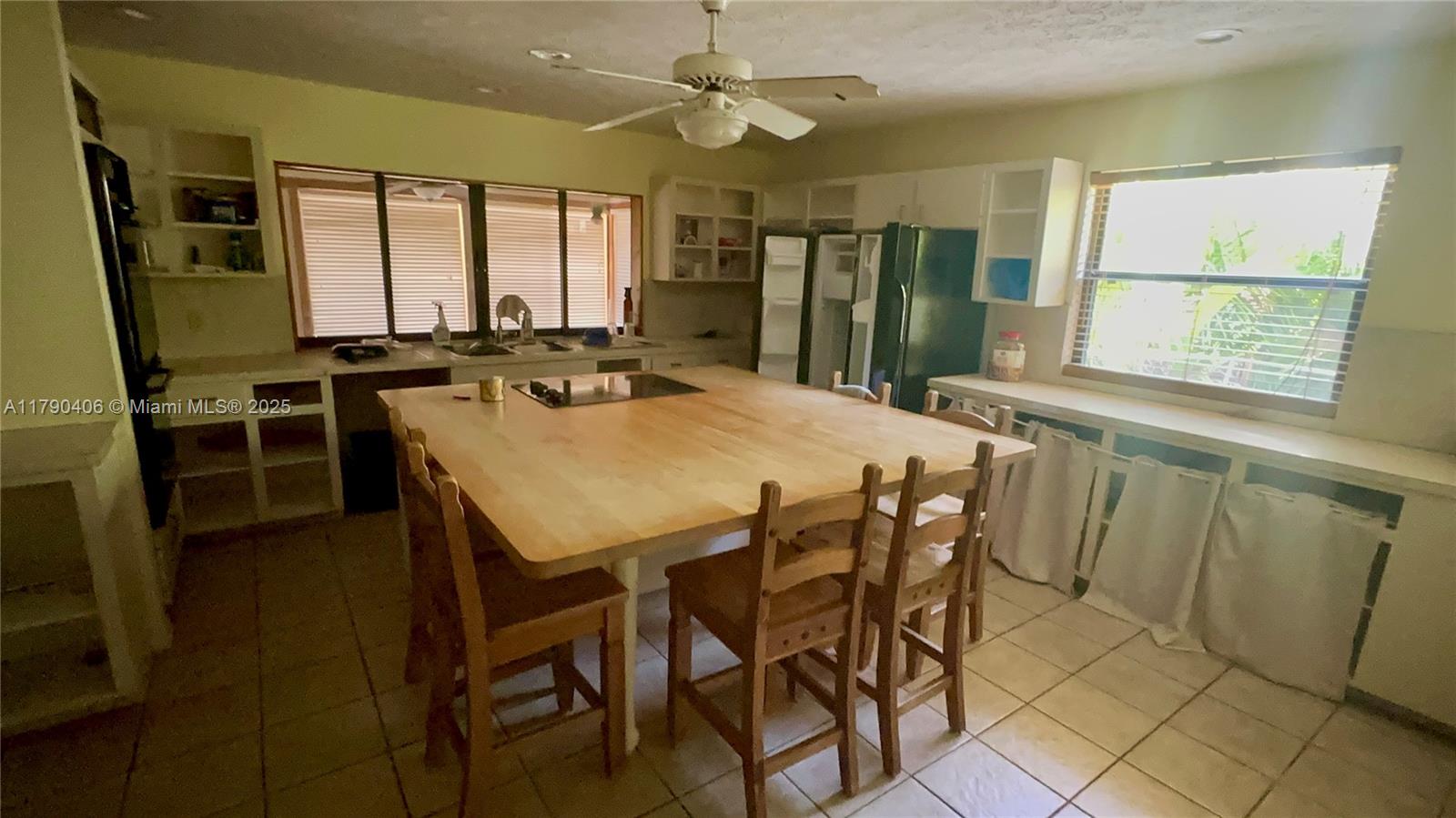 10737 SE Seaspray Ct, Hobe Sound, Florida image 8