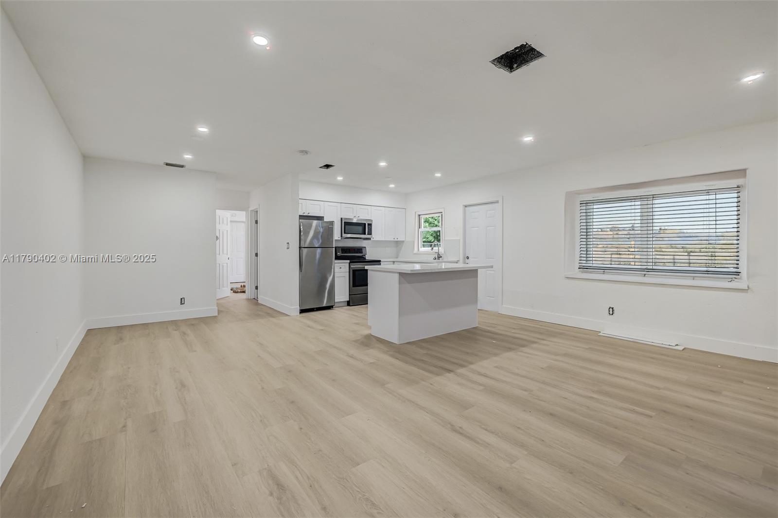 Property photo # 0
