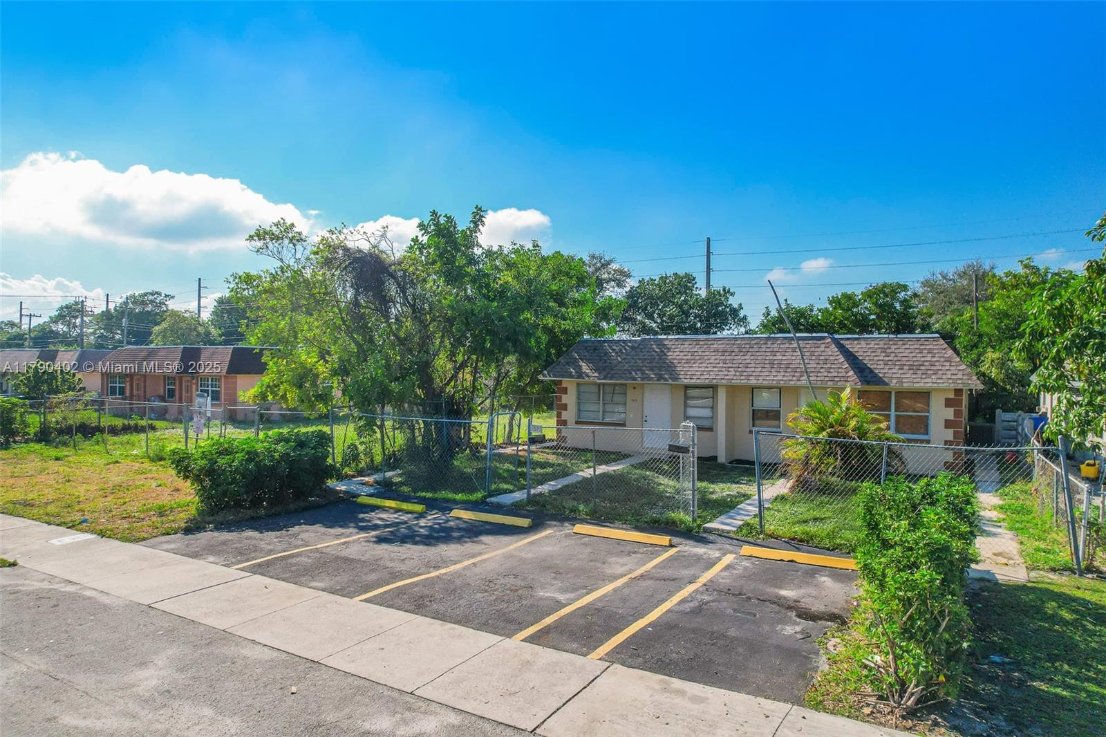 Property photo # 8