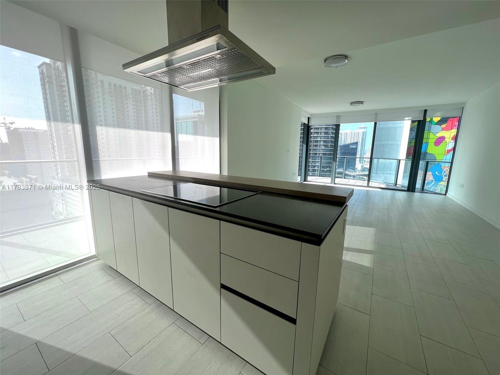 1000 Brickell Plz #1912, Miami FL 33131