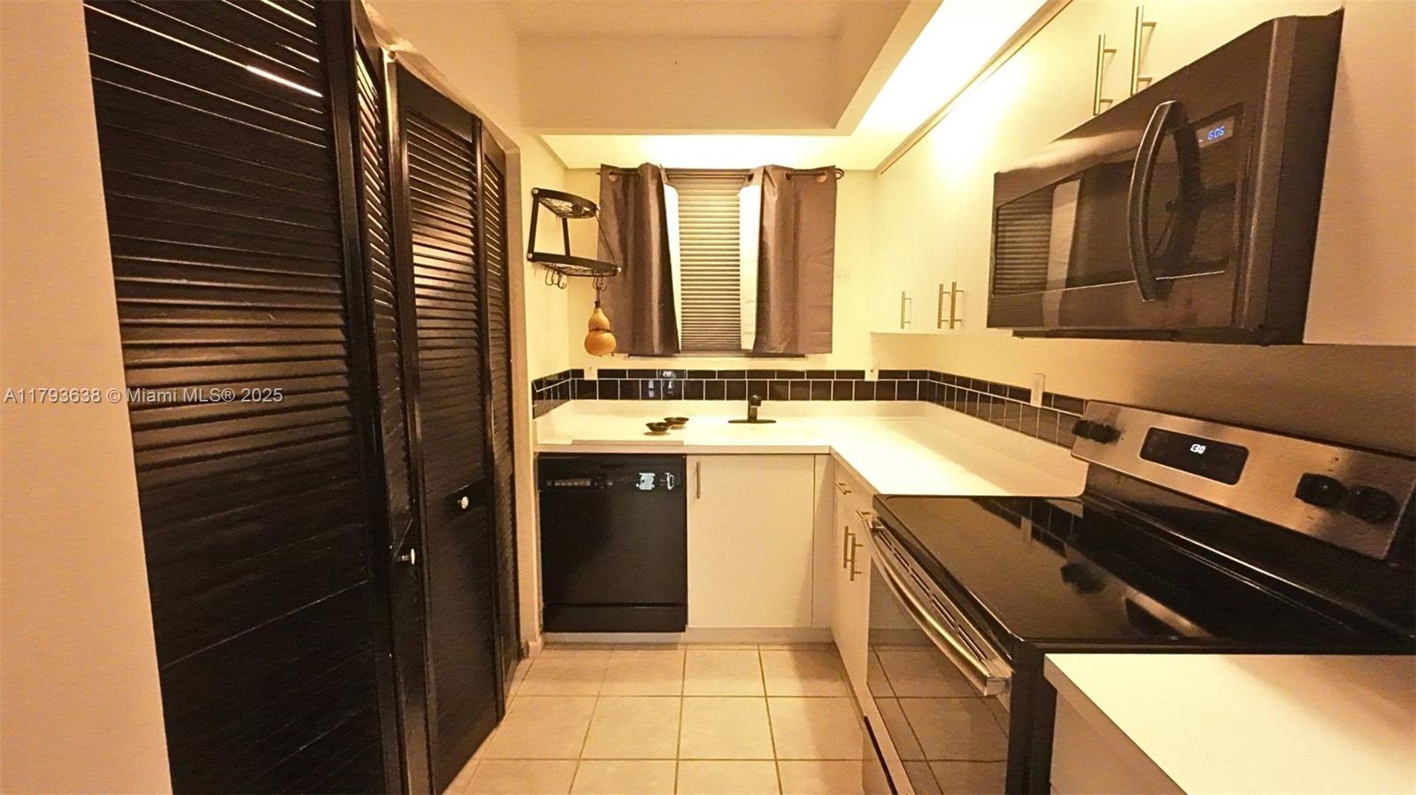Property photo # 8