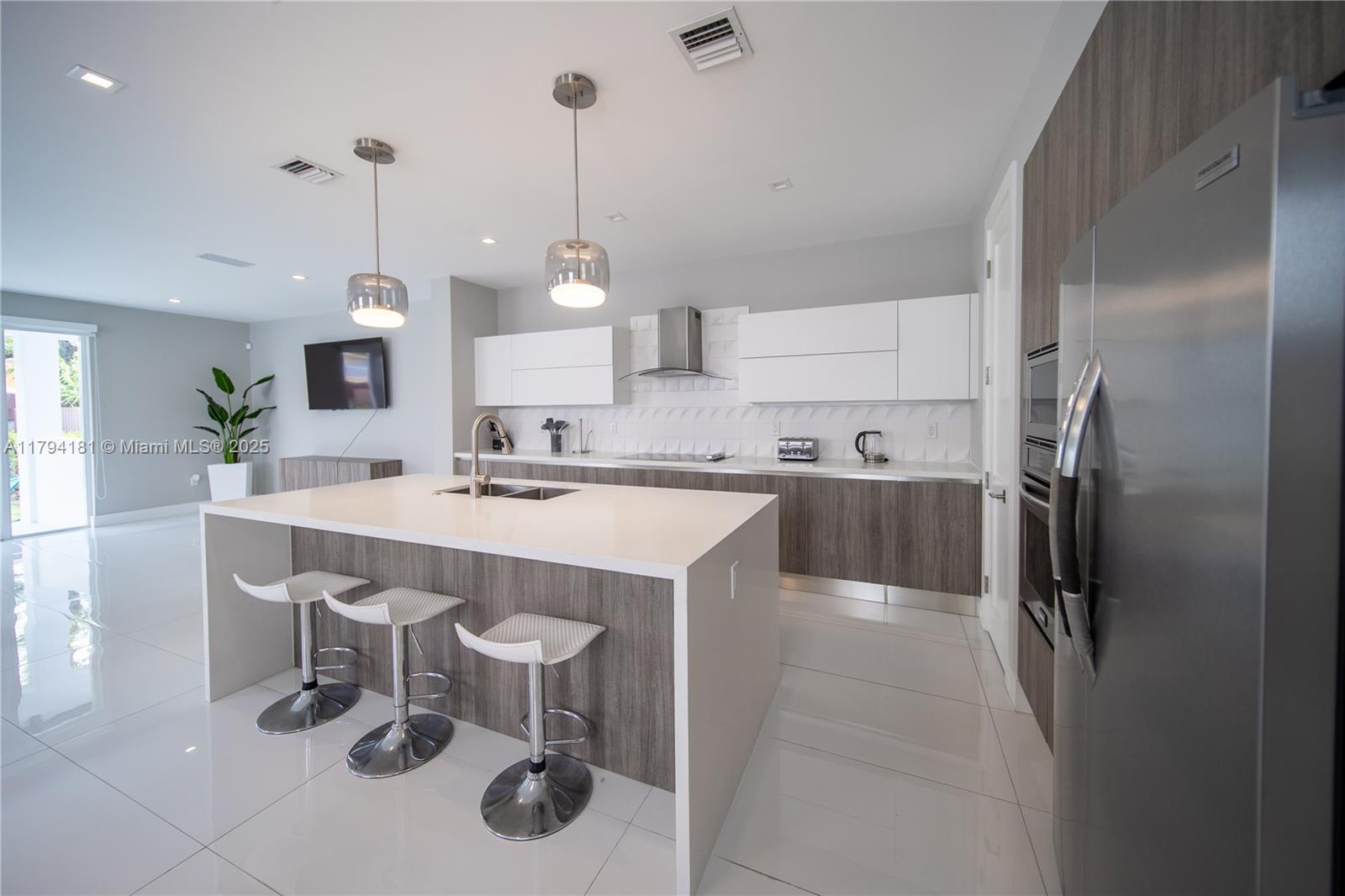 Property photo # 7