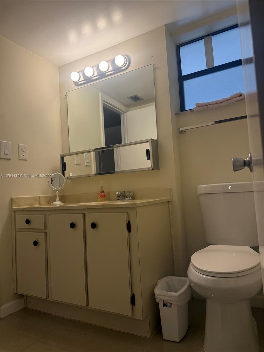 901 Colony Point Cir #217, Pembroke Pines, Florida image 23