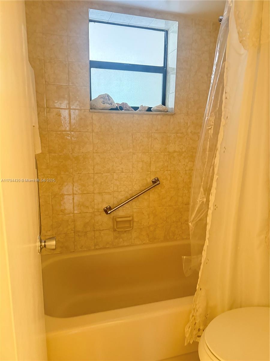 901 Colony Point Cir #217, Pembroke Pines, Florida image 24