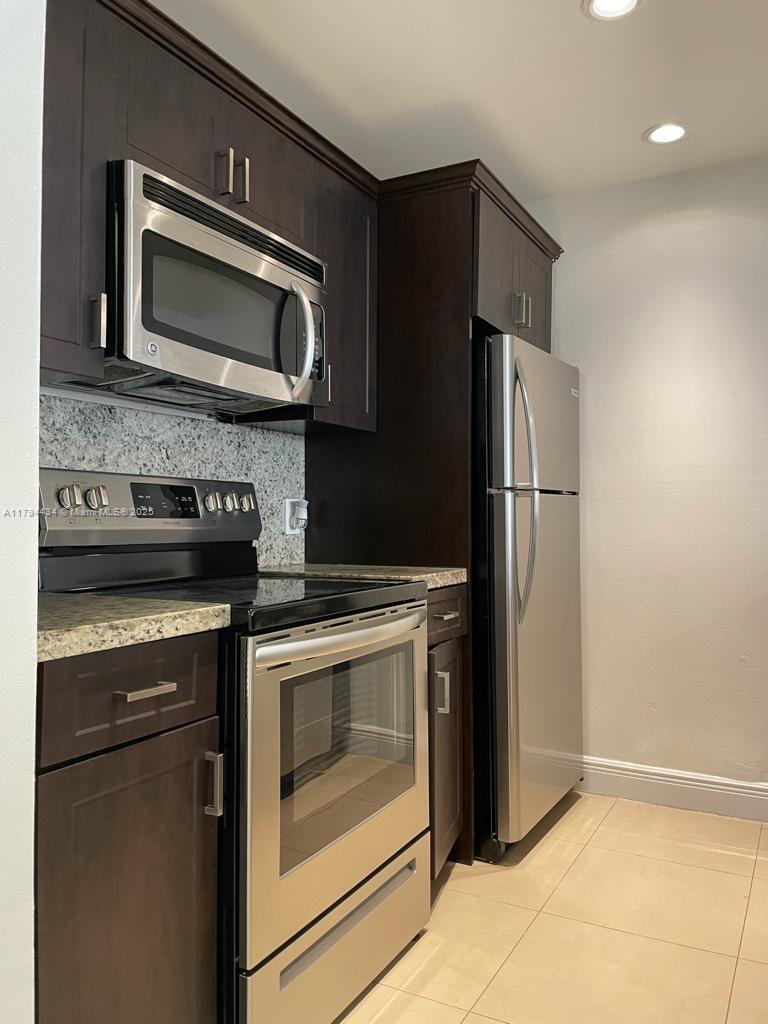Property photo # 0