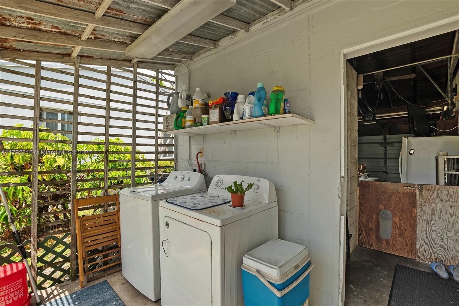 288 Pocatella St, Miami Springs, Florida image 24