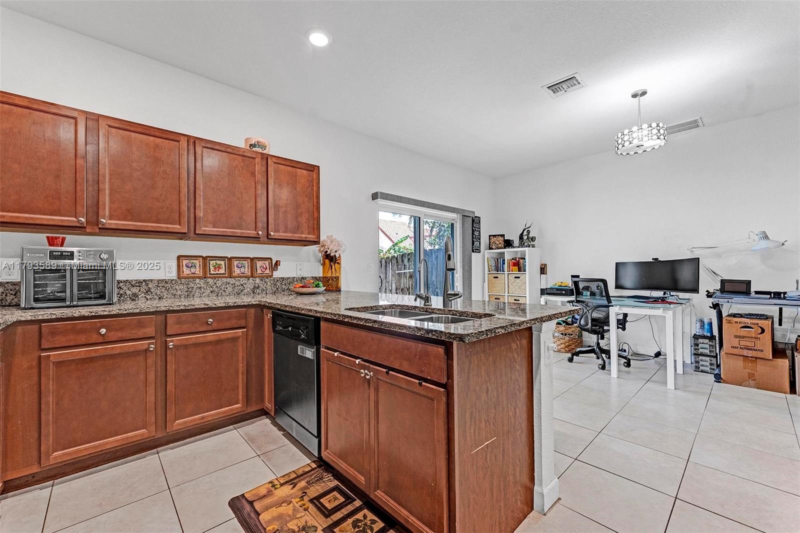 5301 Ellery Ter, West Palm Beach, Florida image 13