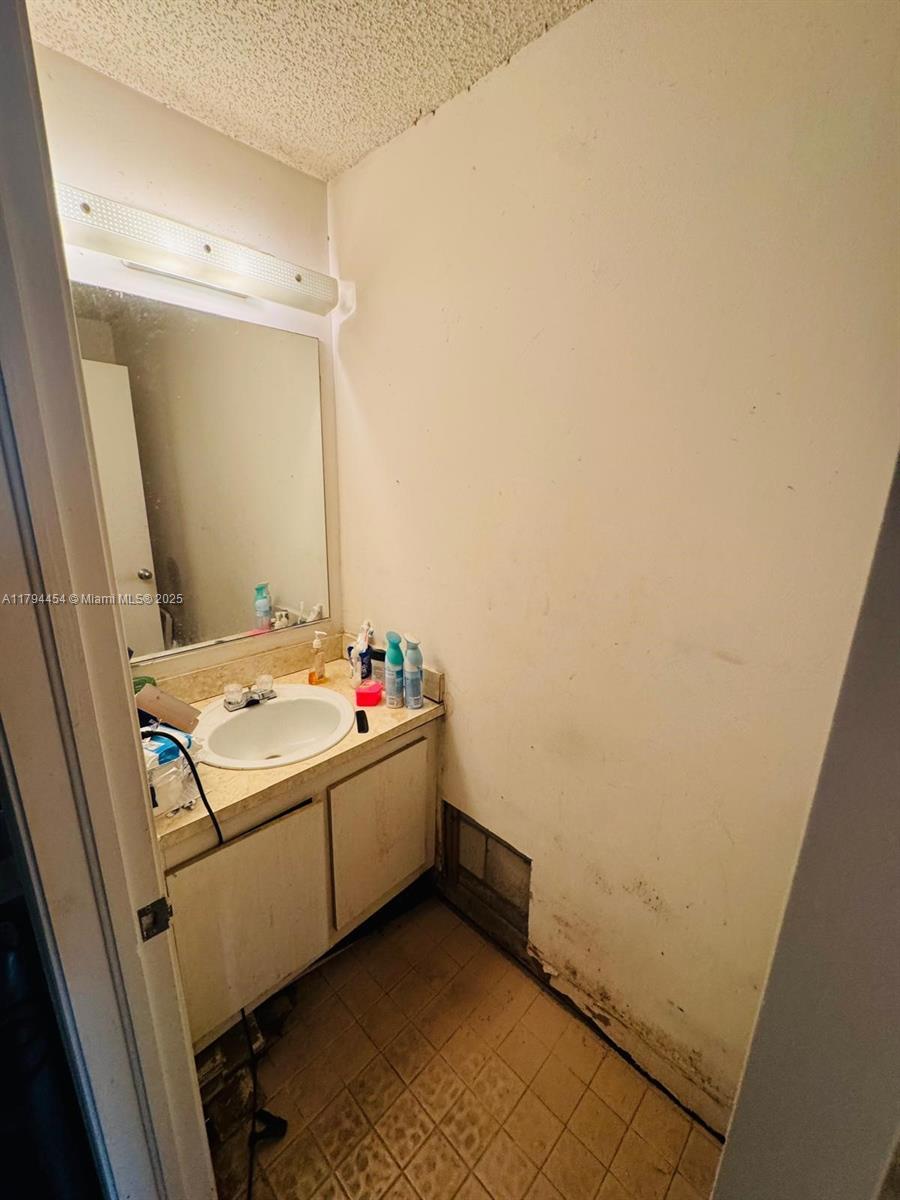 5040 Elmhurst Rd #A, West Palm Beach, Florida image 8