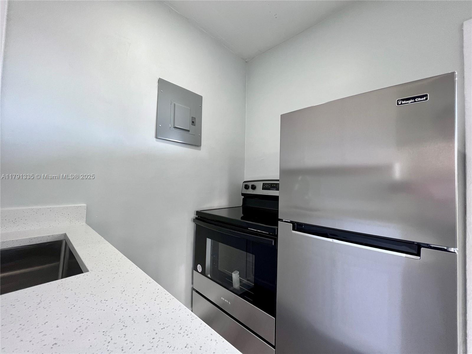 Property photo # 9